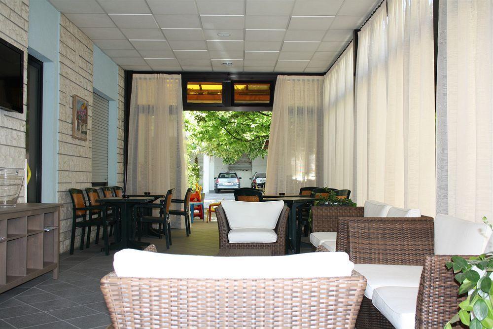 Hotel Villa Dei Gerani Rímini Exterior foto