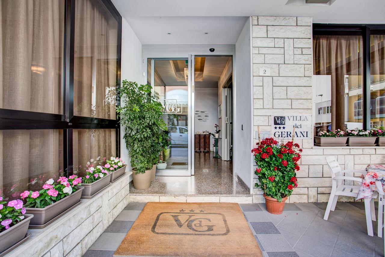 Hotel Villa Dei Gerani Rímini Exterior foto